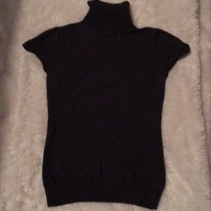 Short sleeve turtle neck